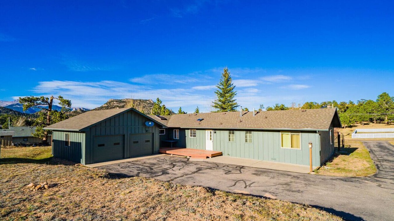 Photo of Outdoor in Carriage Hills