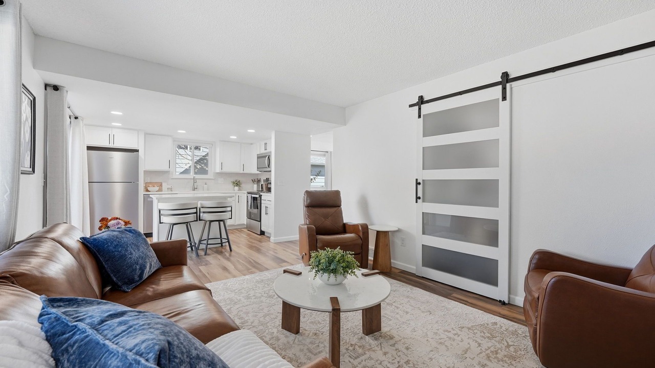 Photo of Livingroom in Morrison