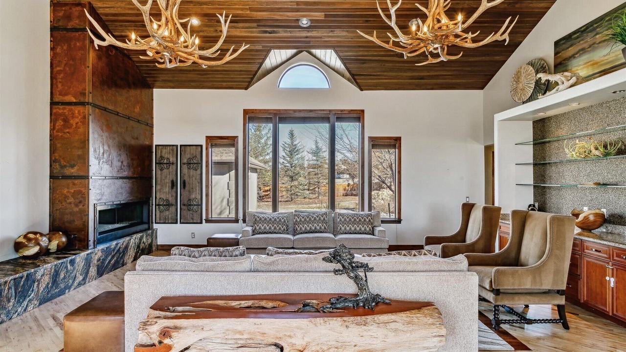 Photo of Livingroom in Foxfield