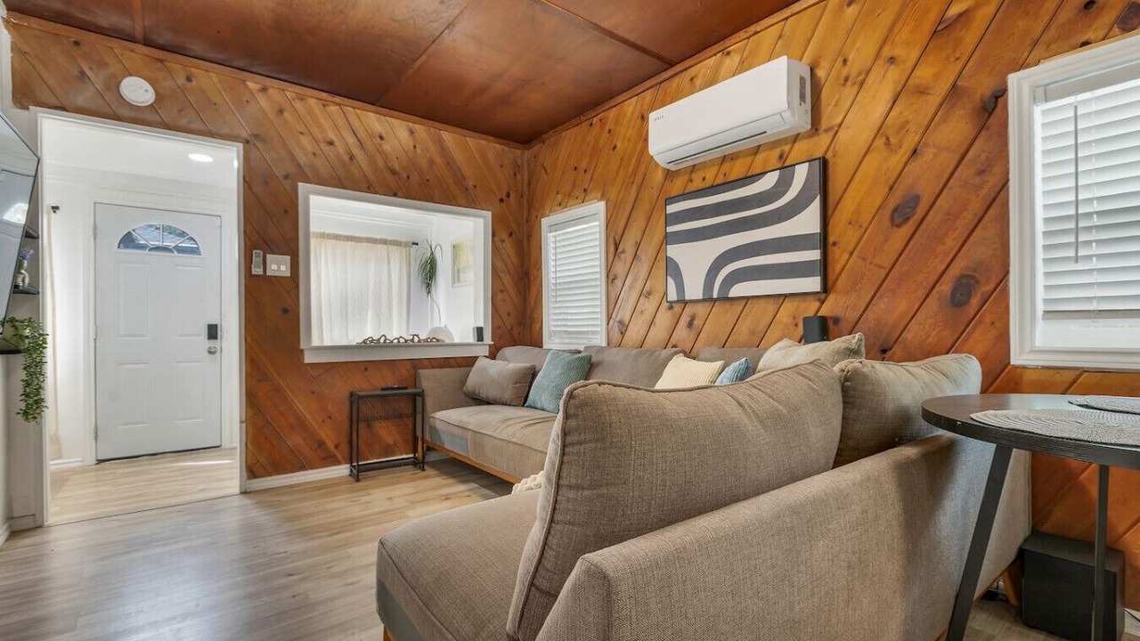 Photo of Livingroom in Downtown Riverside