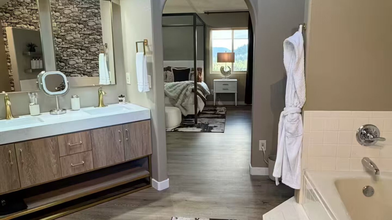 Photo of Bathroom in Florissant