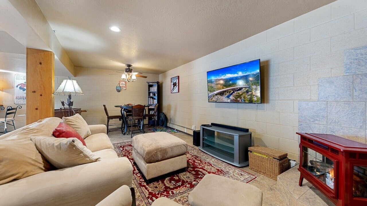 Photo of Livingroom in Tahoe Village