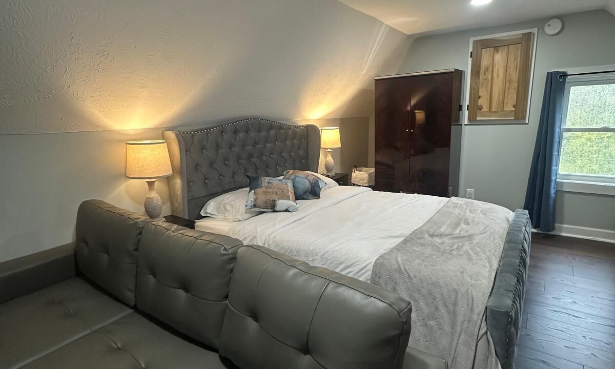 Photo of Bedroom in Cleveland