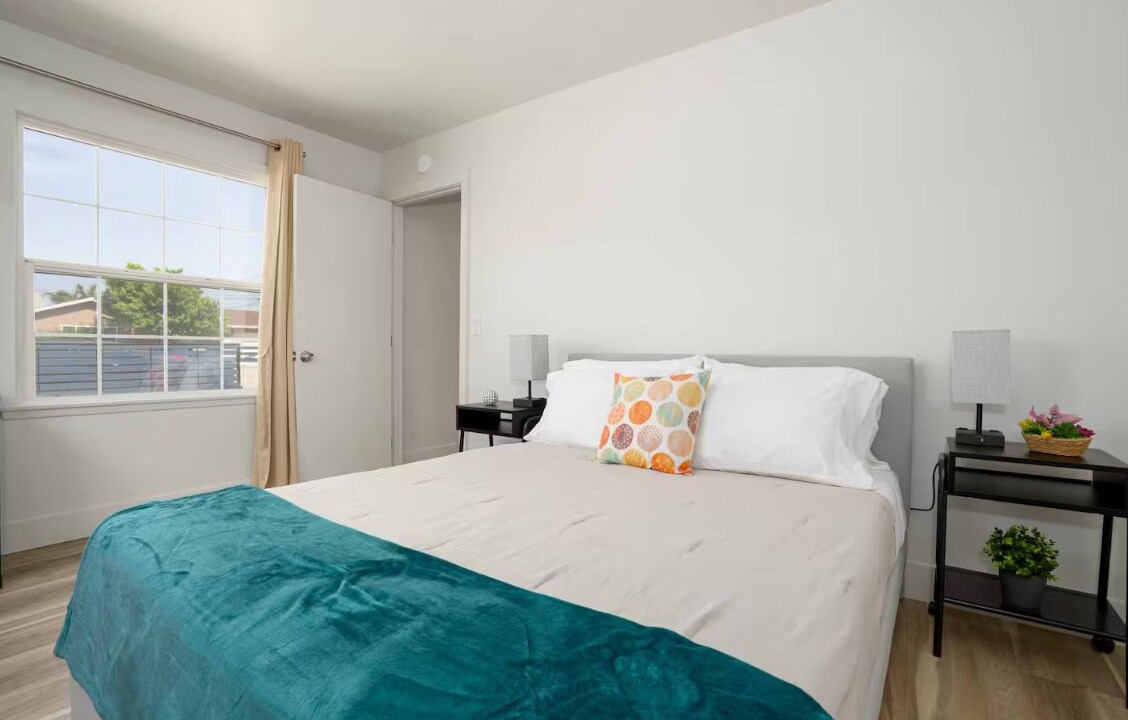 Photo of Bedroom in Midway City