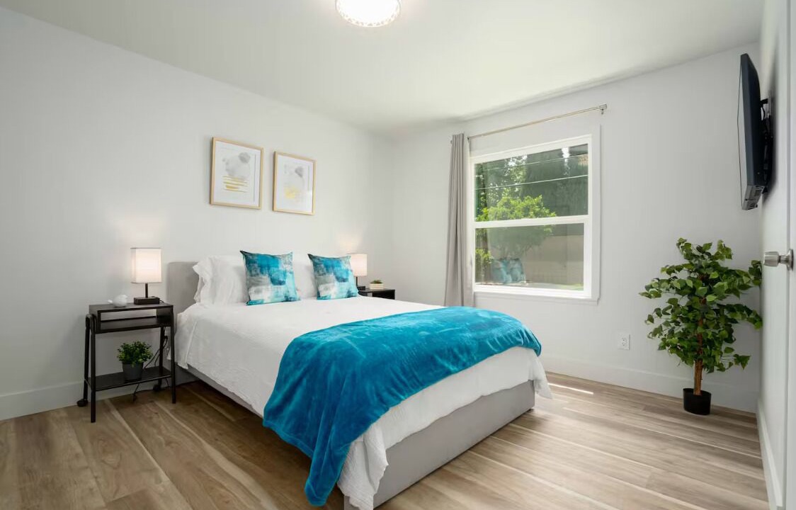 Photo of Bedroom in Midway City