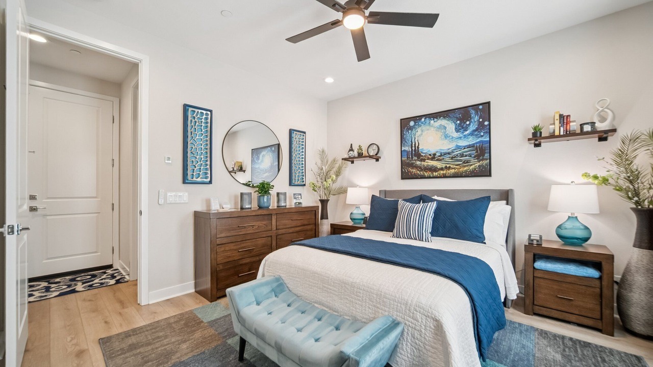 Photo of Bedroom in Lake Forest