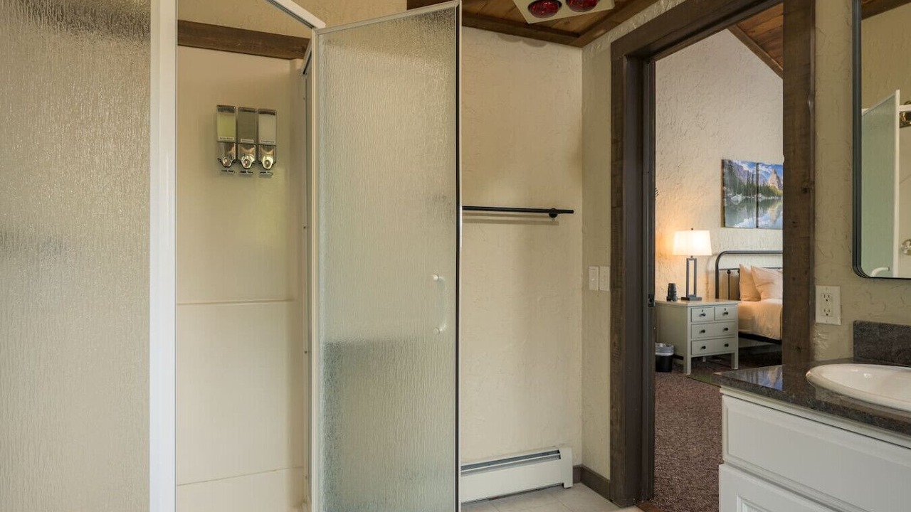 Photo of Bathroom in Black Hawk
