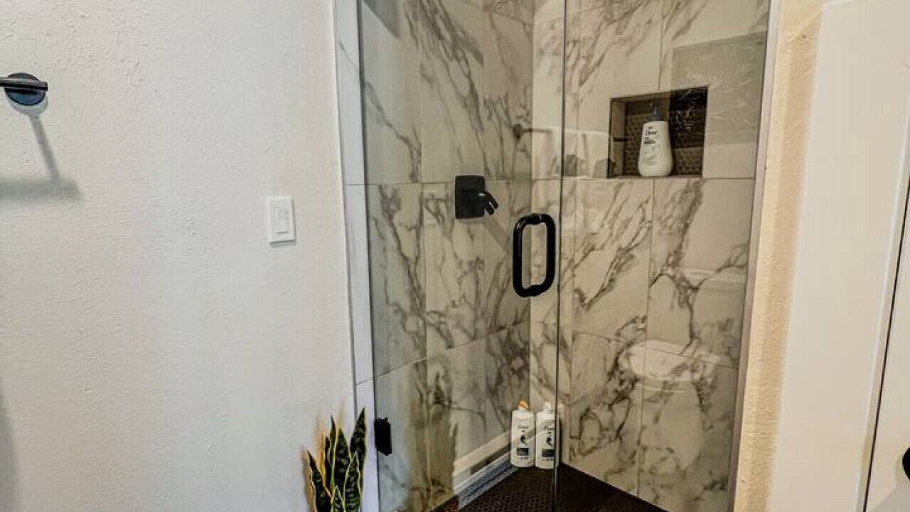 Photo of Bathroom in Mapleton Hill