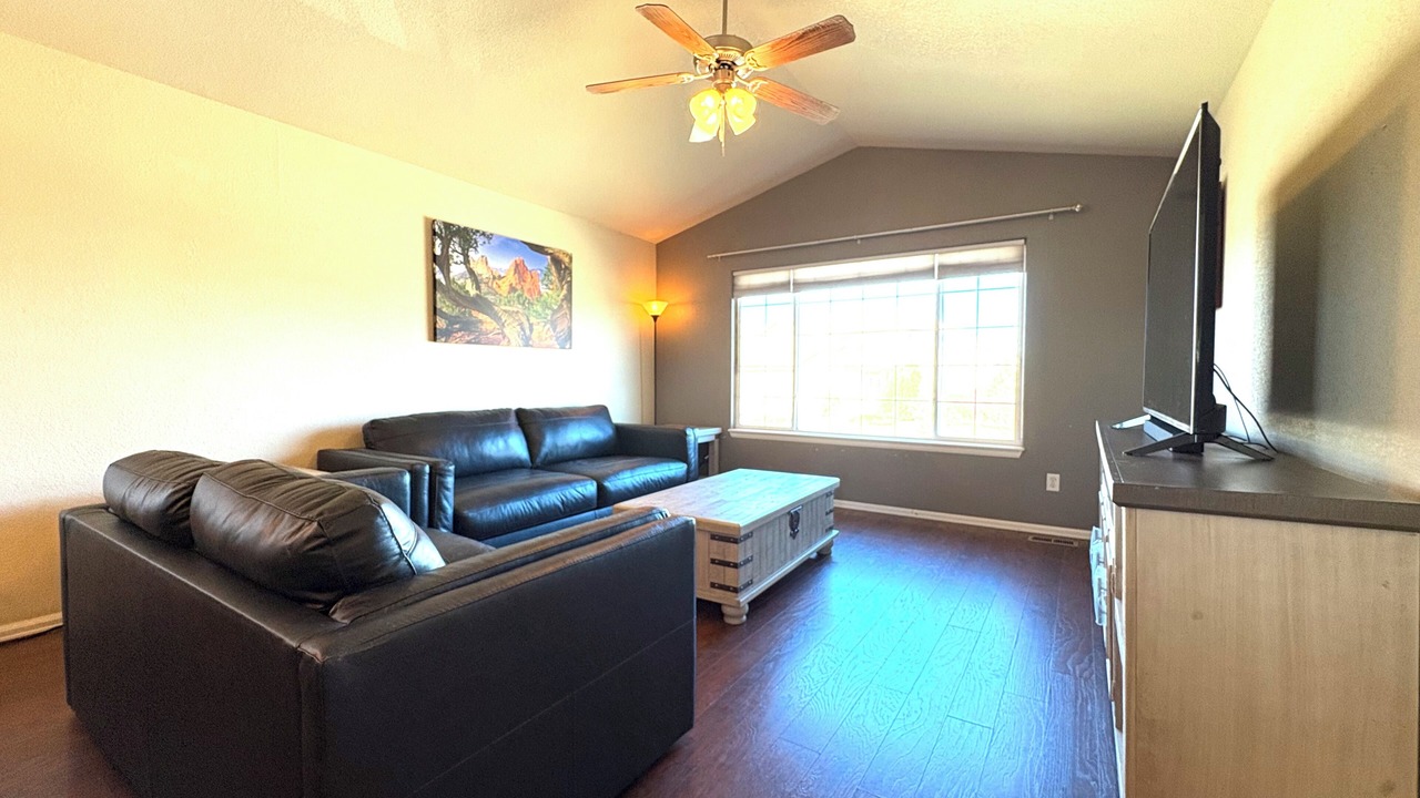 Photo of Livingroom in Peyton