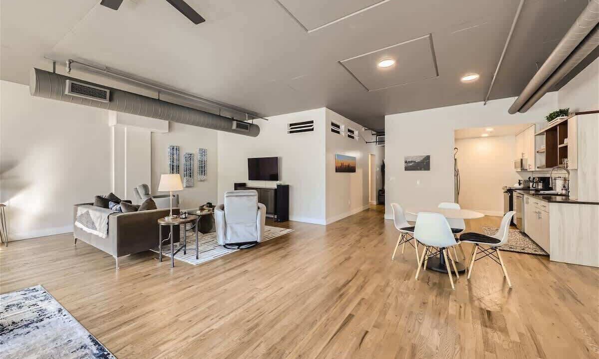 Photo of Livingroom in LoDo