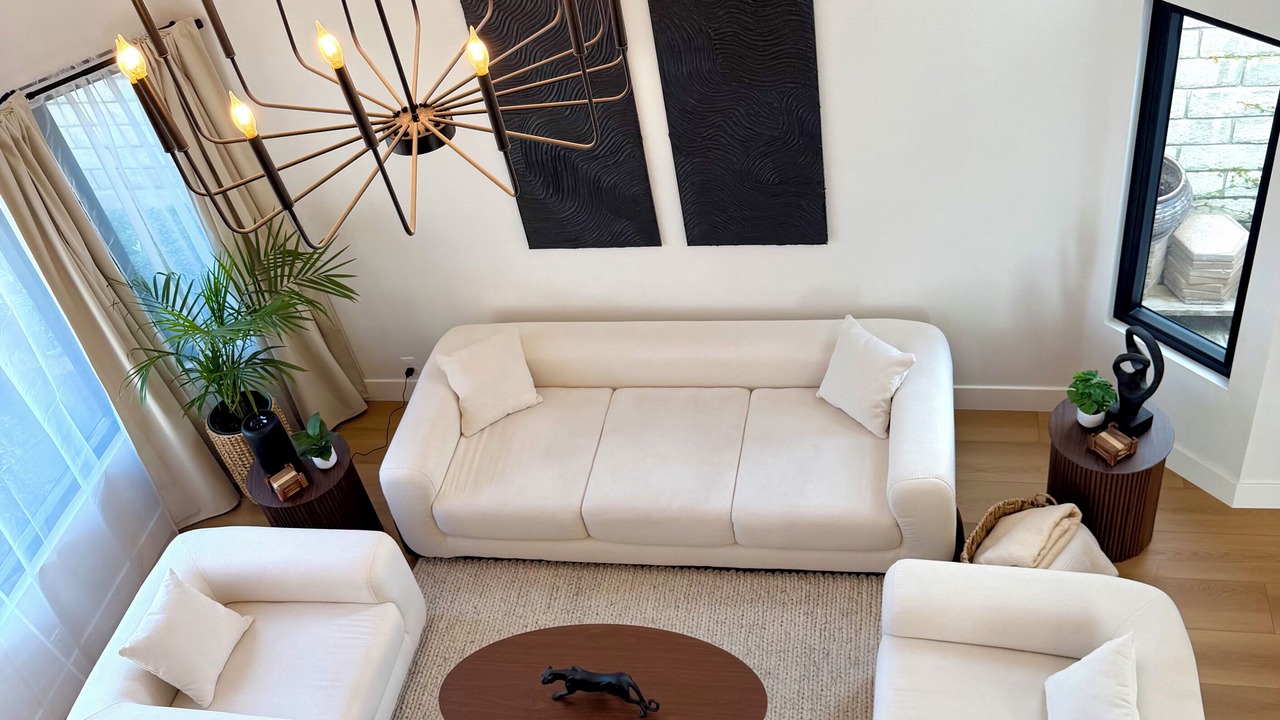 Photo of Livingroom in Santa Clarita