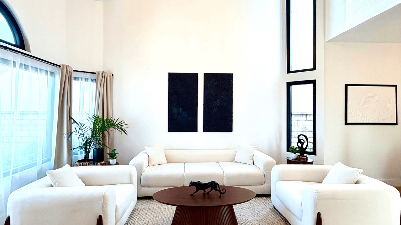 Photo of Livingroom in Santa Clarita