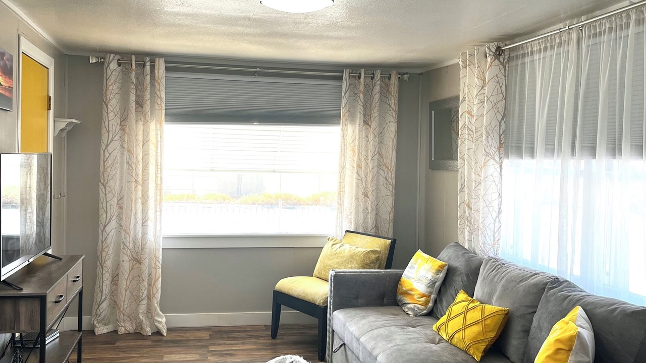 Photo of Livingroom in Hawthorne
