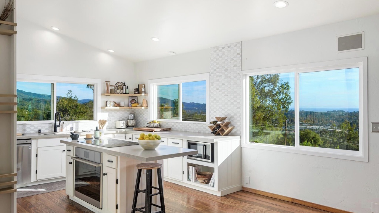 Photo of Kitchen in Carpinteria