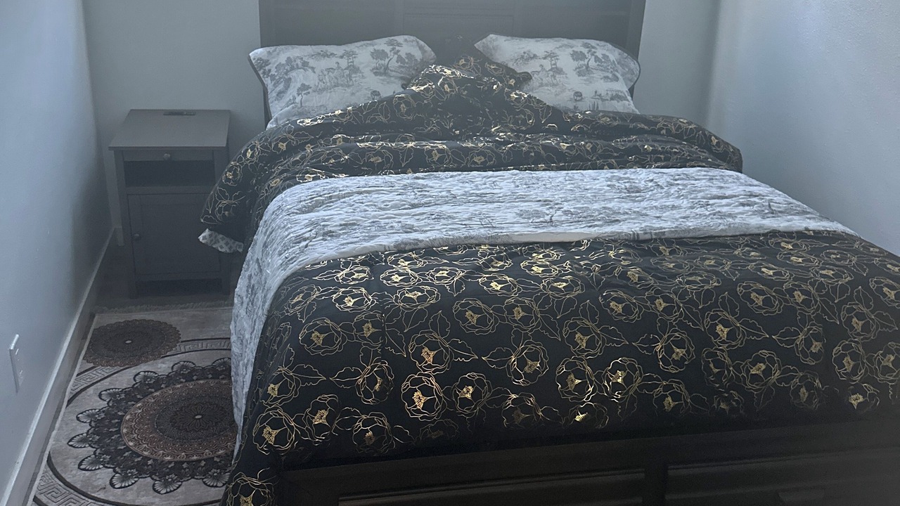 Photo of Bedroom in Aurora