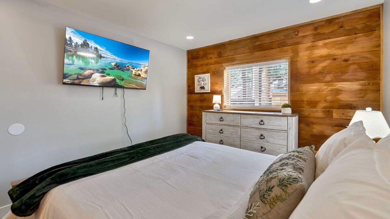 Photo of Bedroom in Sierra Tract