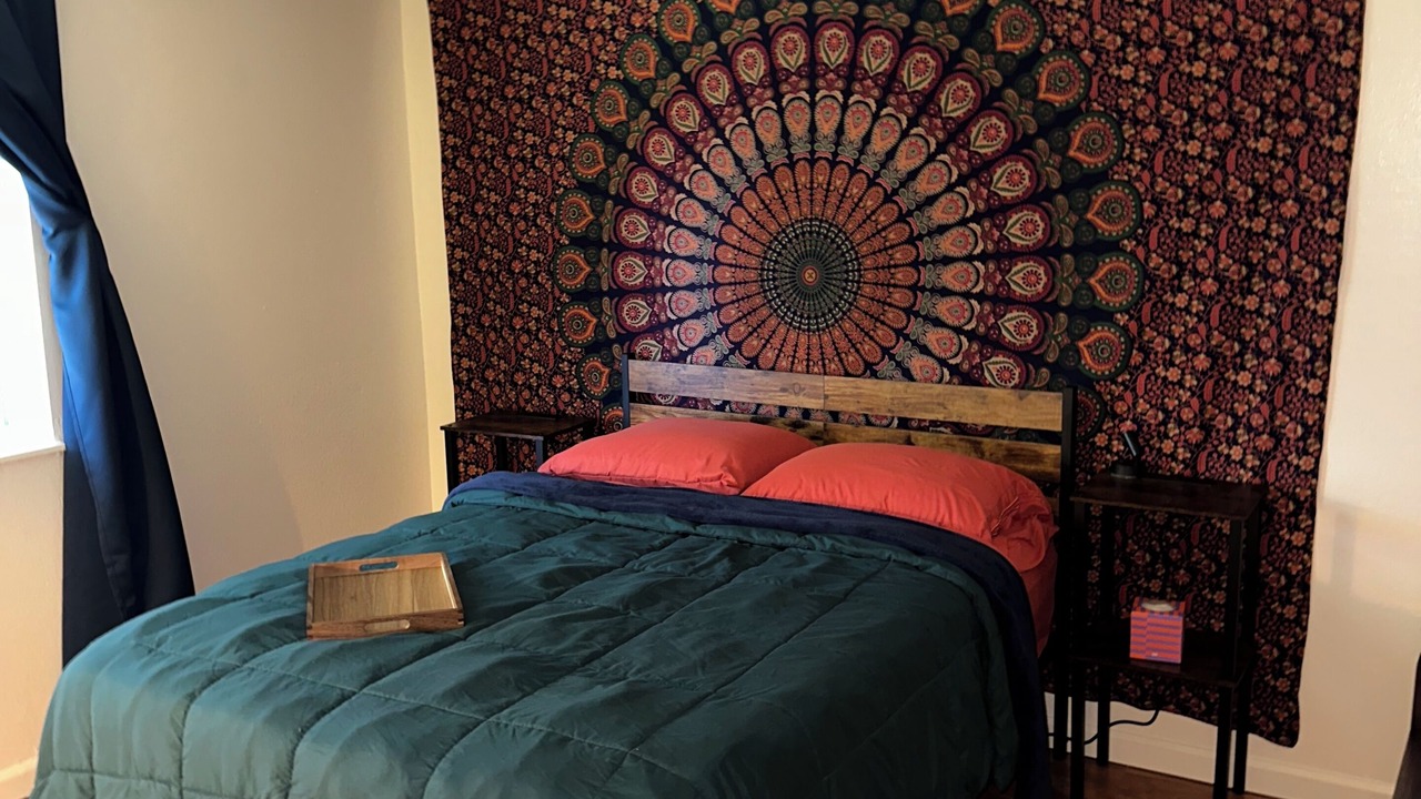 Photo of Bedroom in Pacific