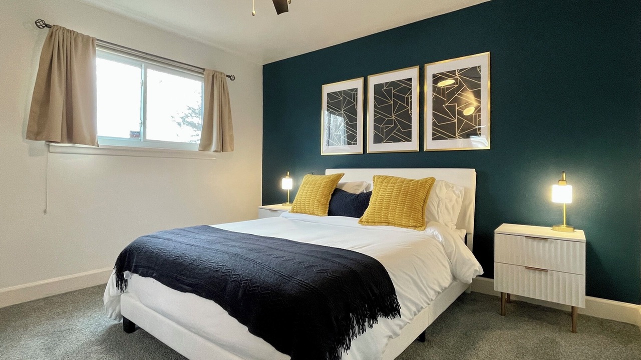 Photo of Bedroom in Old North Boulder