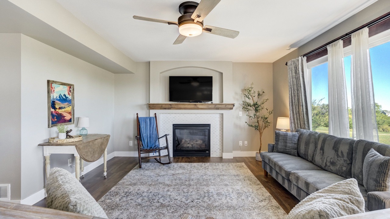 Photo of Livingroom in Peyton
