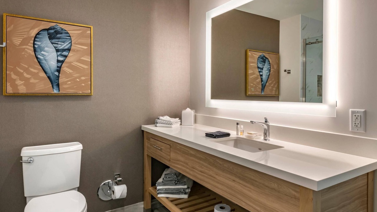 Photo of Bathroom in Lauderdale Beach