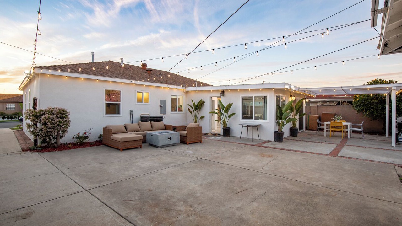 Photo of Patio Balcony in Midway City
