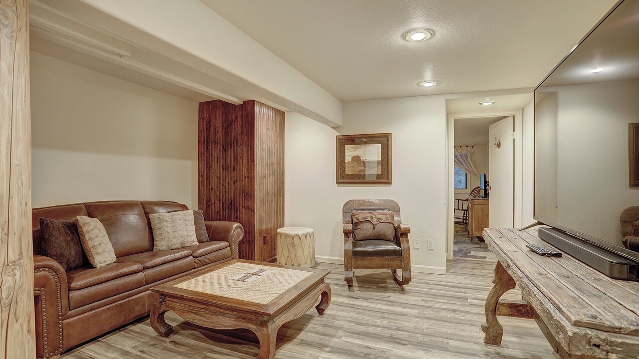 Photo of Livingroom in Baldy Mountain
