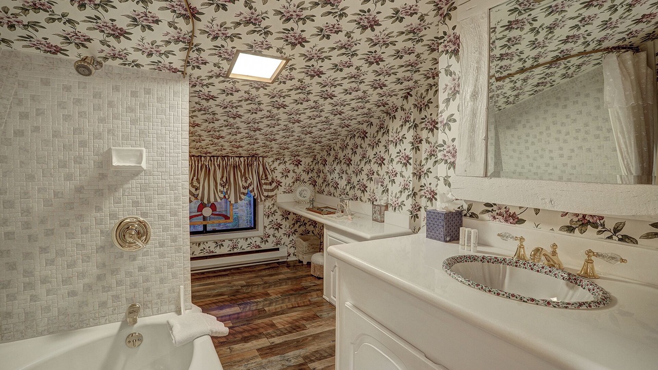 Photo of Bathroom in Baldy Mountain