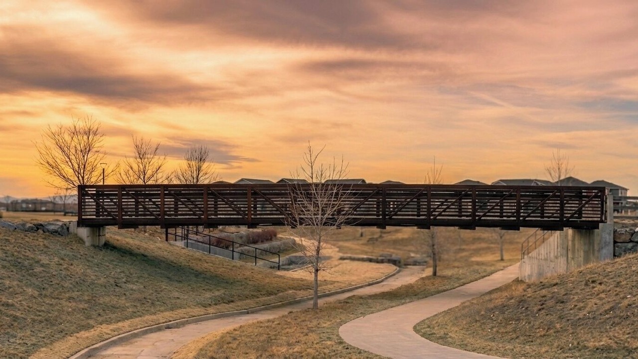 Photo of Others in Aurora