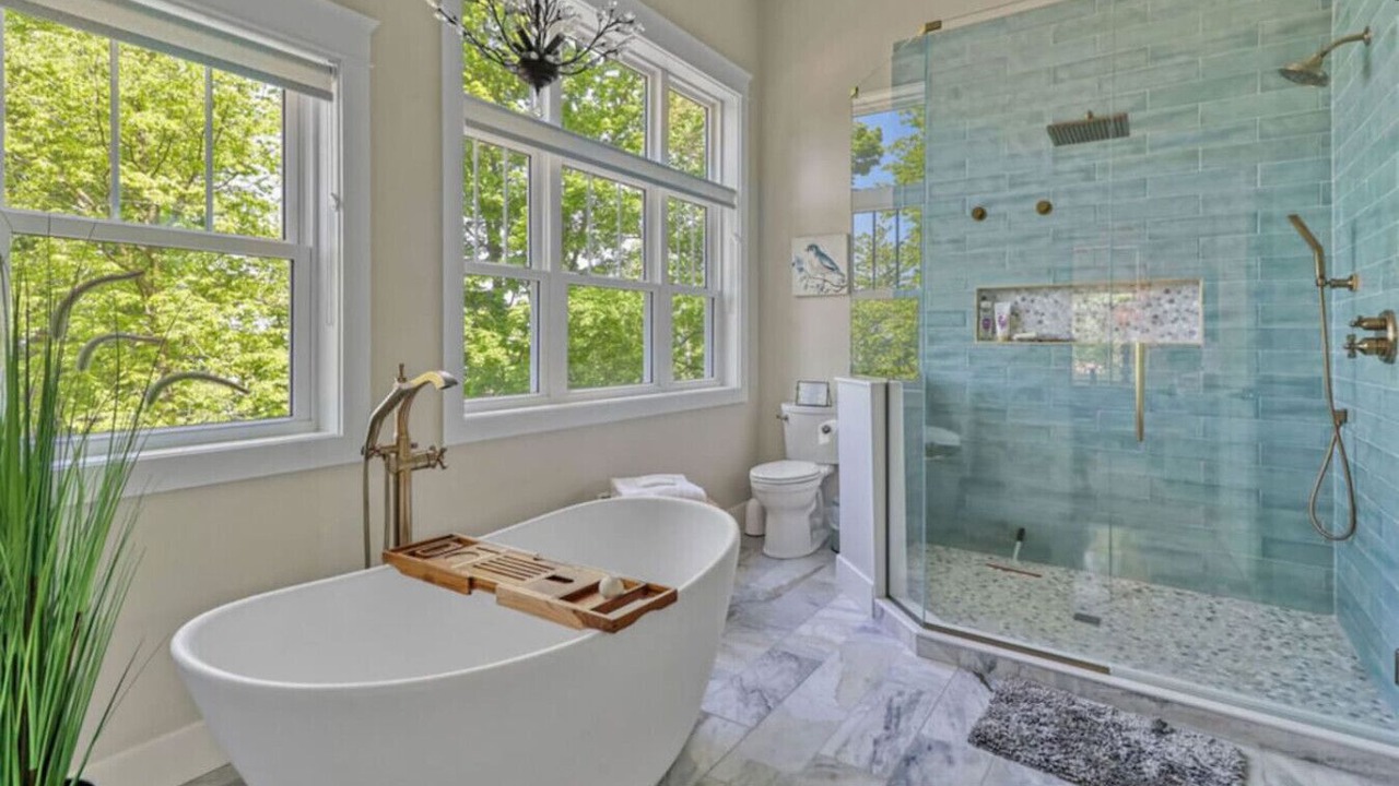 Photo of Bathroom in Kelleys Island