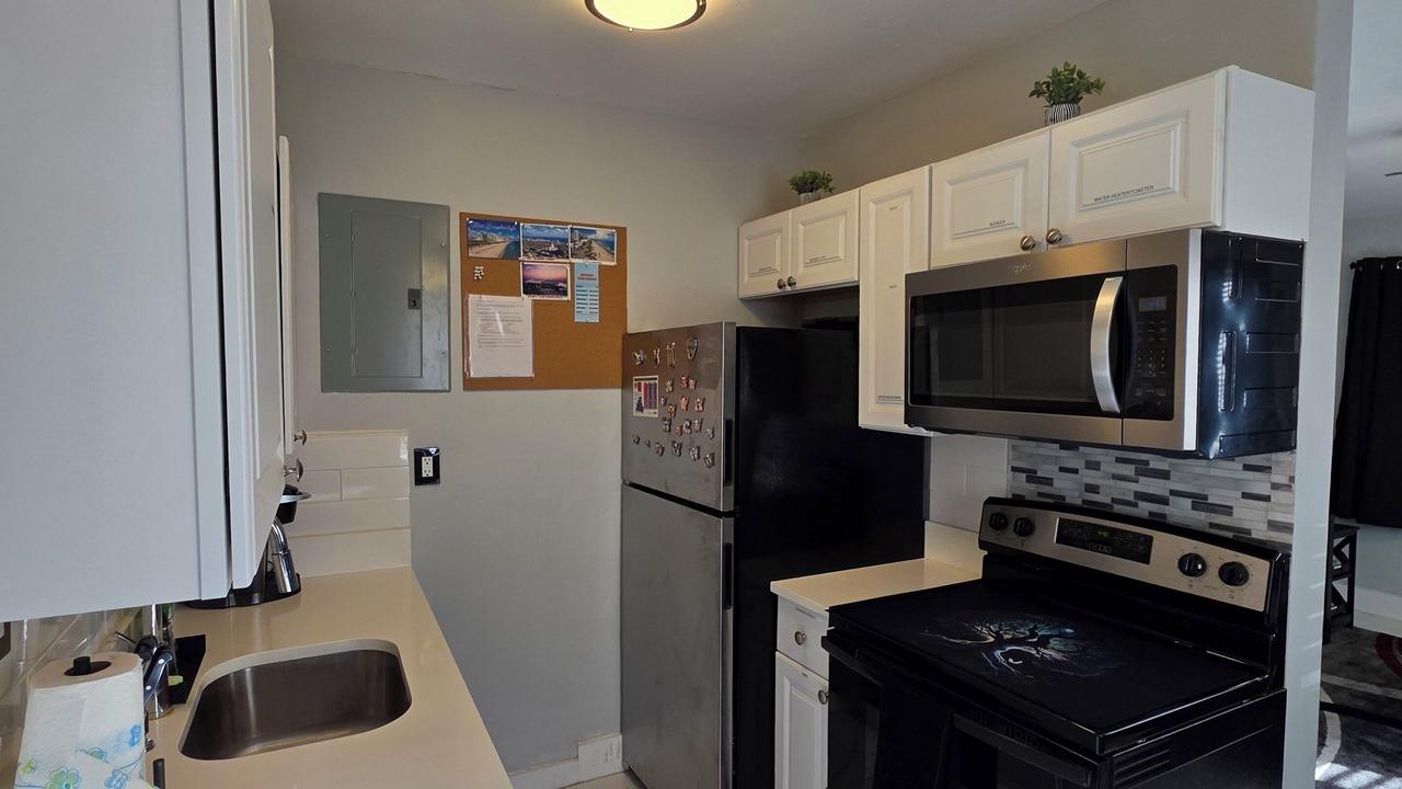 Photo of Kitchen in Lauderhill