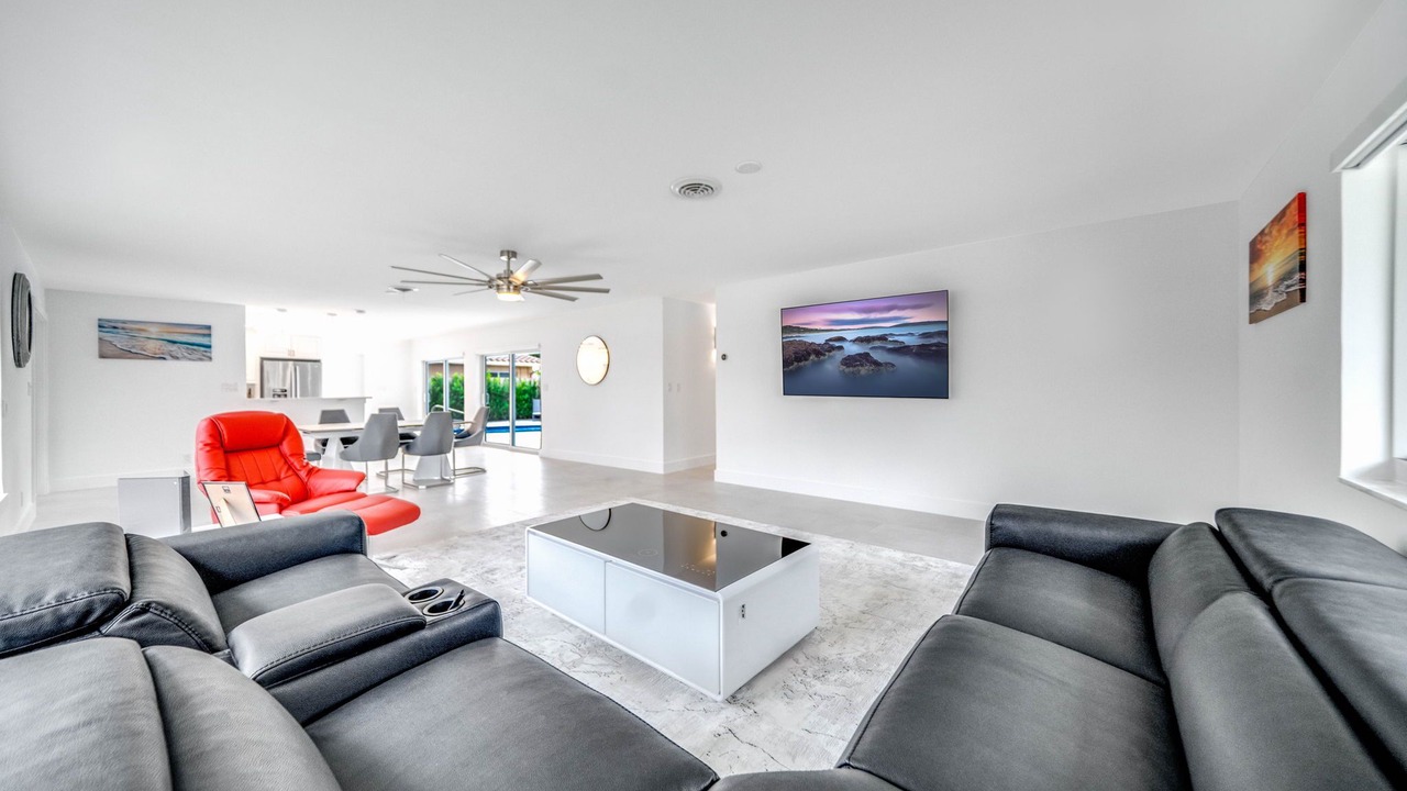 Photo of Livingroom in Coral Ridge Isles