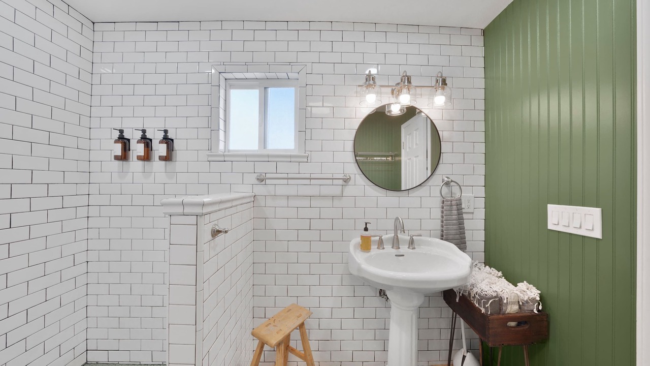 Photo of Bathroom in Los Alamos