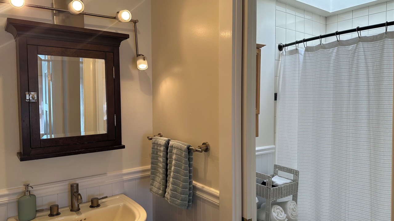 Photo of Bathroom in West Mesa