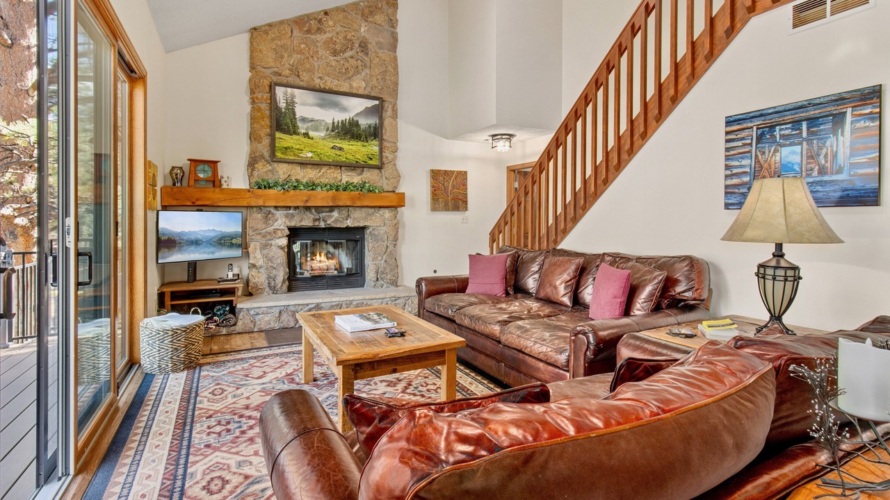 Photo of Livingroom in Estes Park