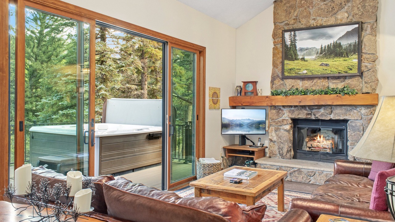 Photo of Livingroom in Estes Park
