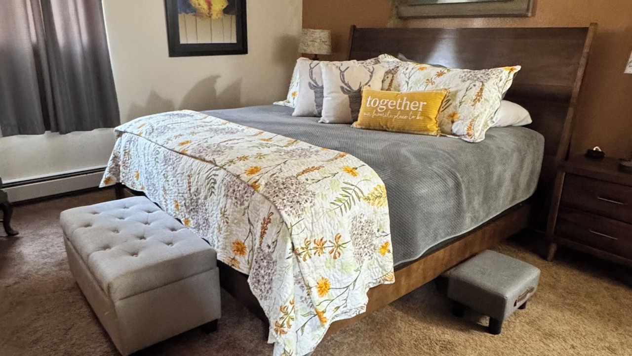 Photo of Bedroom in Ponderosa Pines