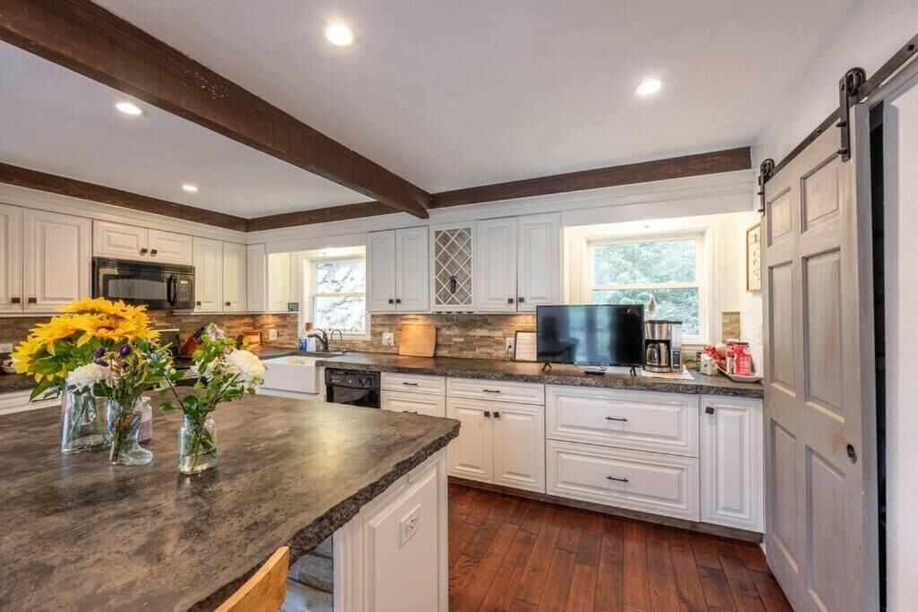 Photo of Kitchen in Idaho Springs