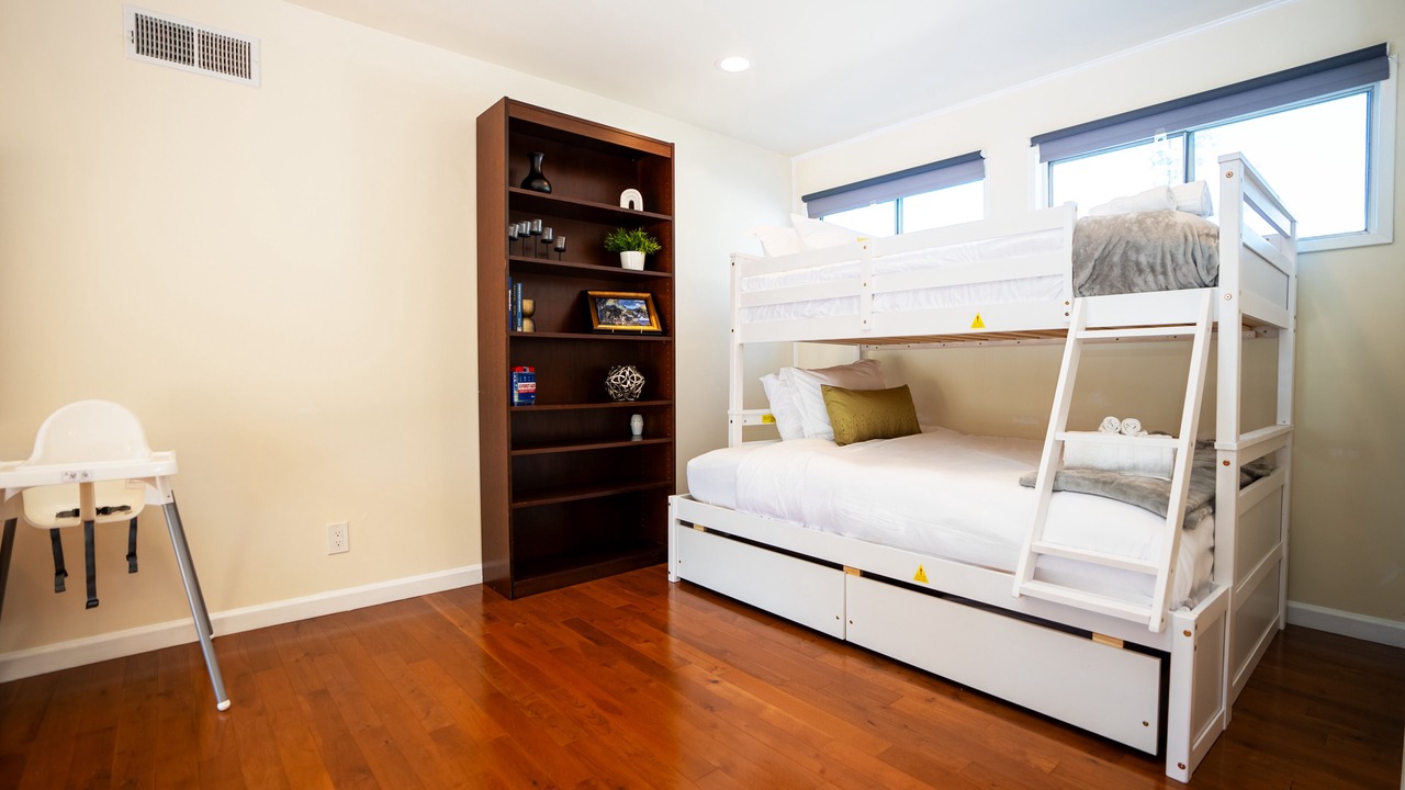 Photo of Bedroom in East Foothills