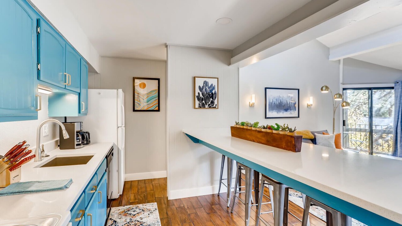 Photo of Kitchen in Peak 8