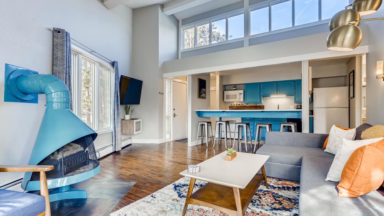 Photo of Bedroom in Peak 8