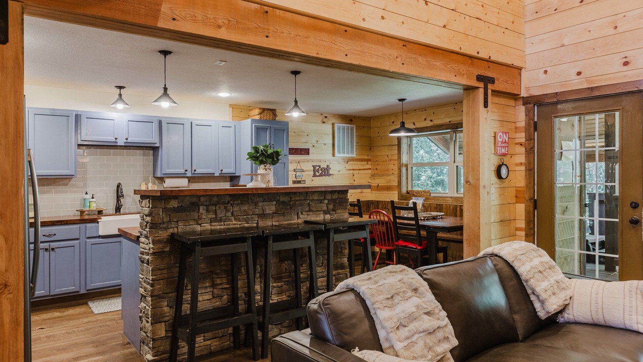 Photo of Livingroom in San Juan River Village