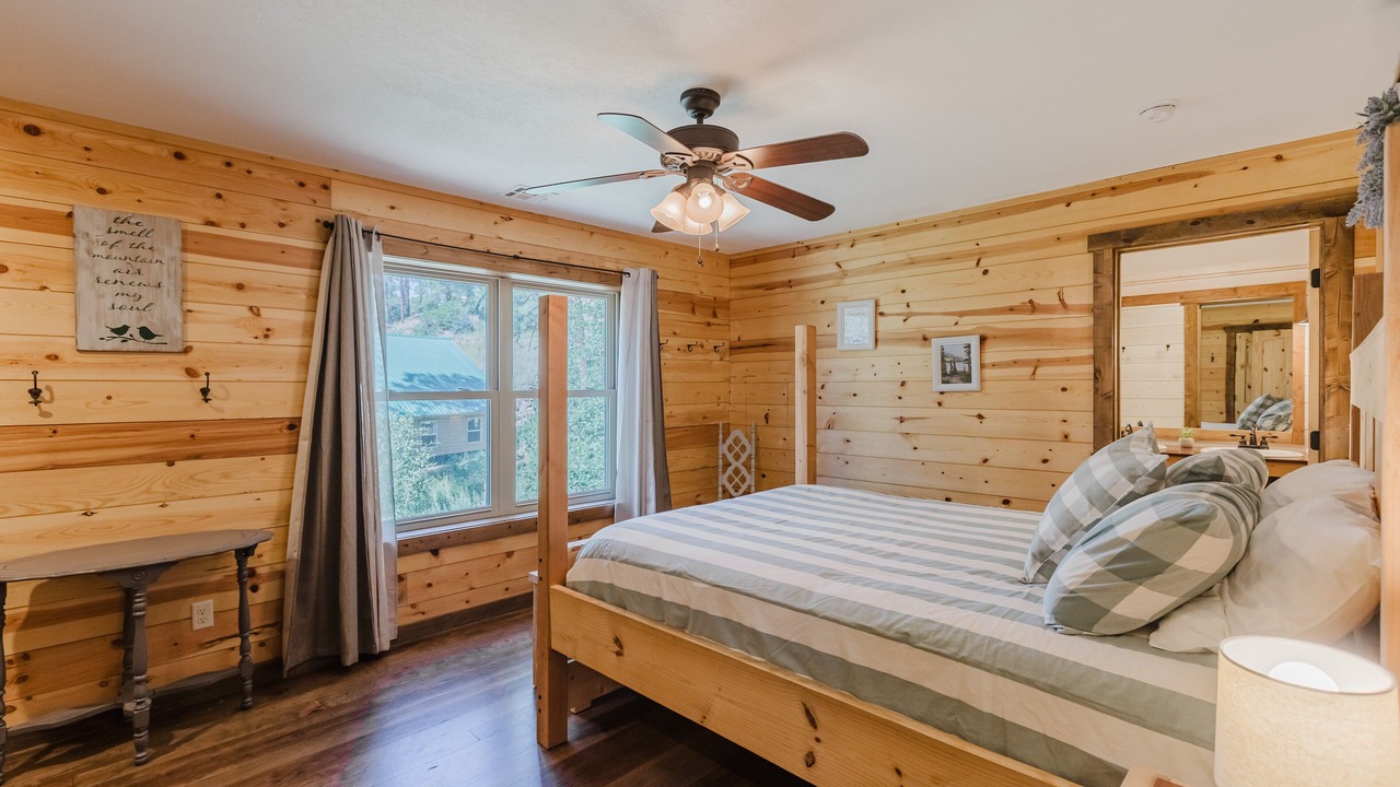 Photo of Bedroom in San Juan River Village