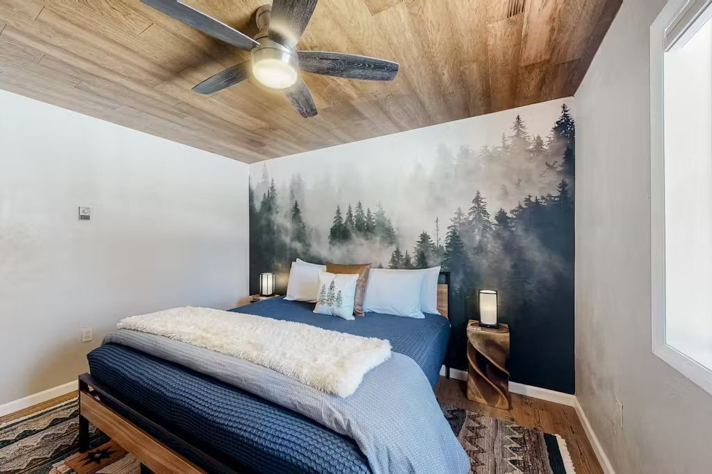 Photo of Bedroom in South Fork
