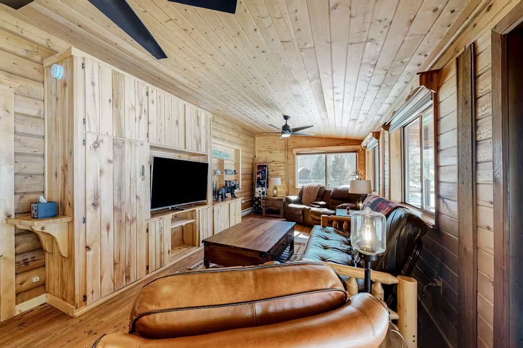 Photo of Livingroom in South Fork