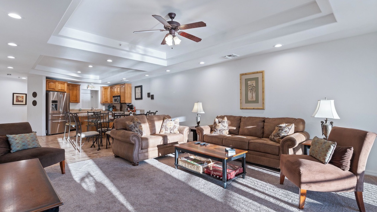 Photo of Livingroom in The Legends
