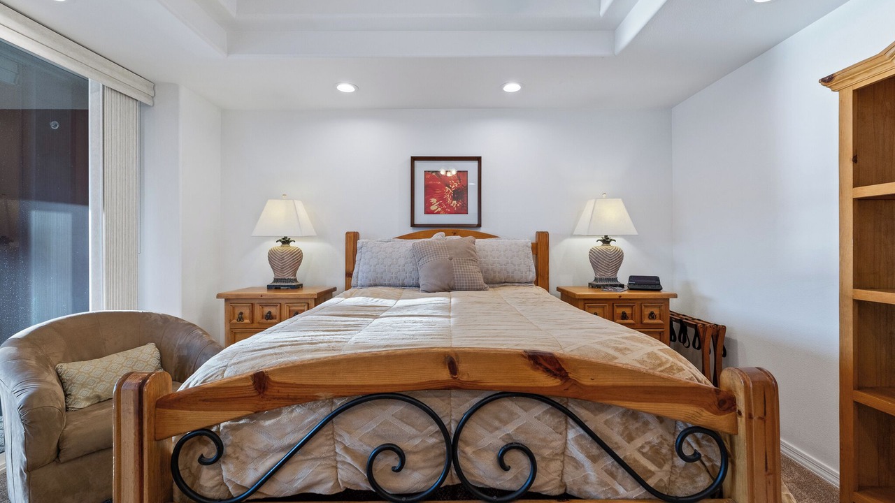Photo of Bedroom in The Legends