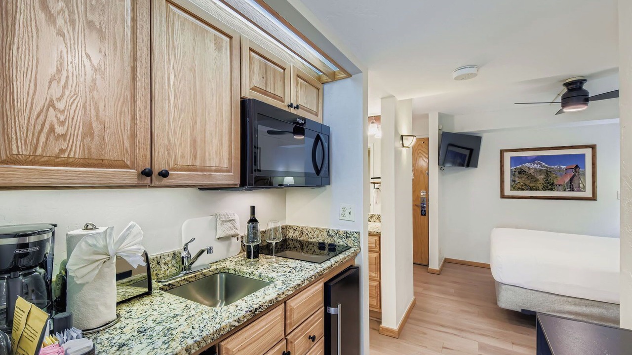 Photo of Kitchen in Peak 9
