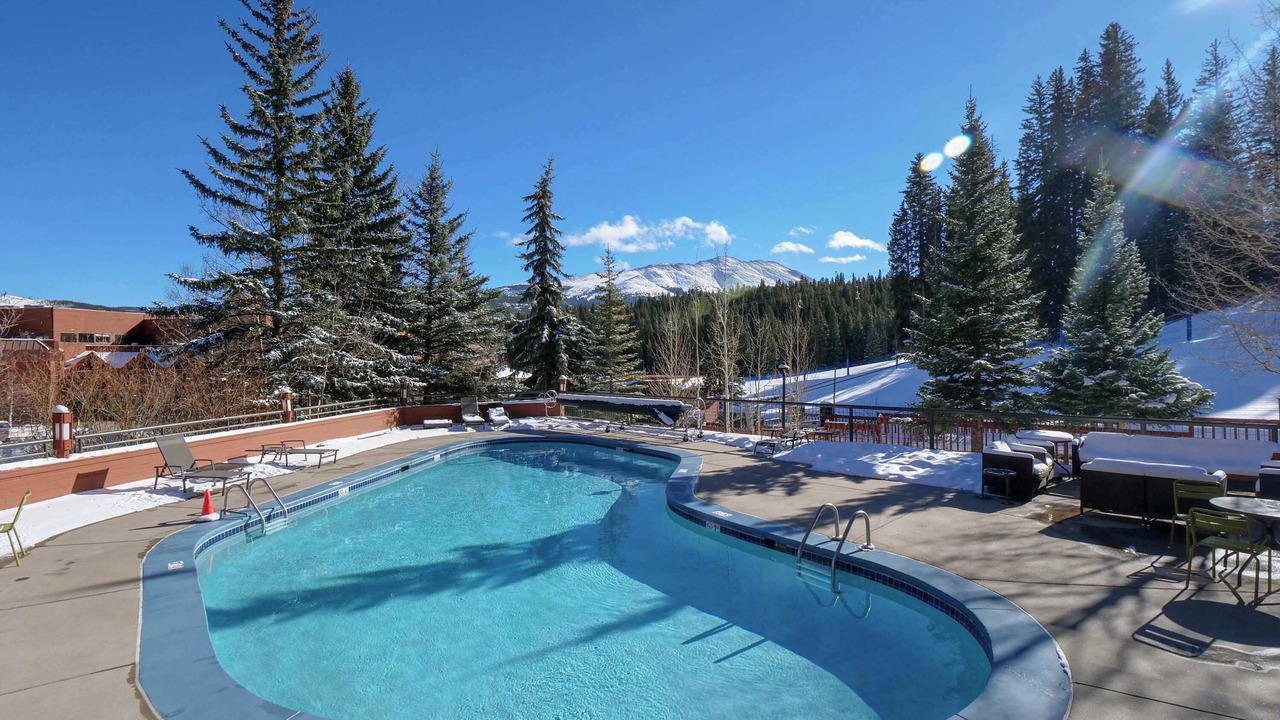Photo of Outdoor in Peak 9