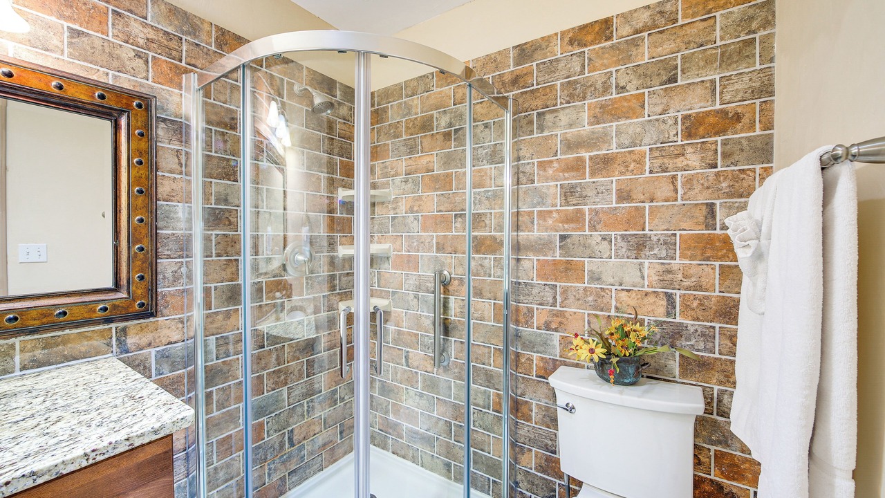 Photo of Bathroom in Frisco
