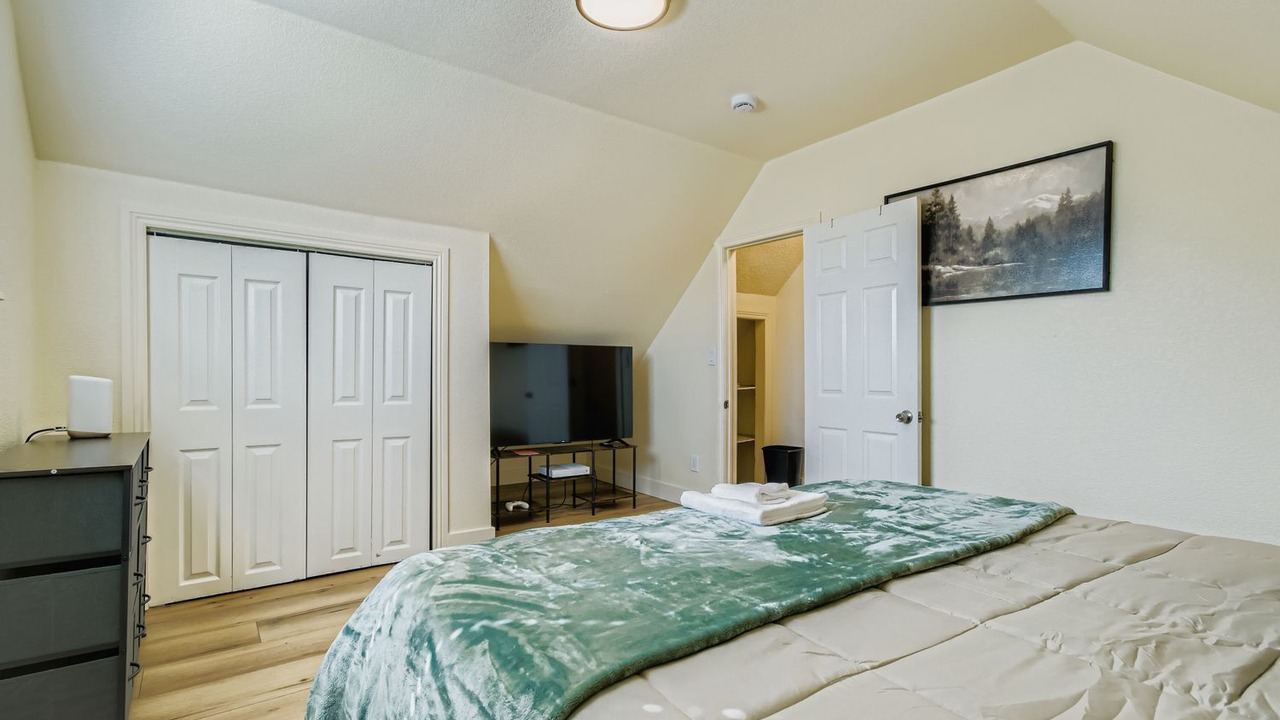 Photo of Bedroom in Berkley